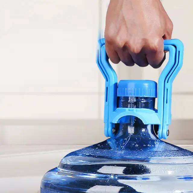Water bottle can lifter